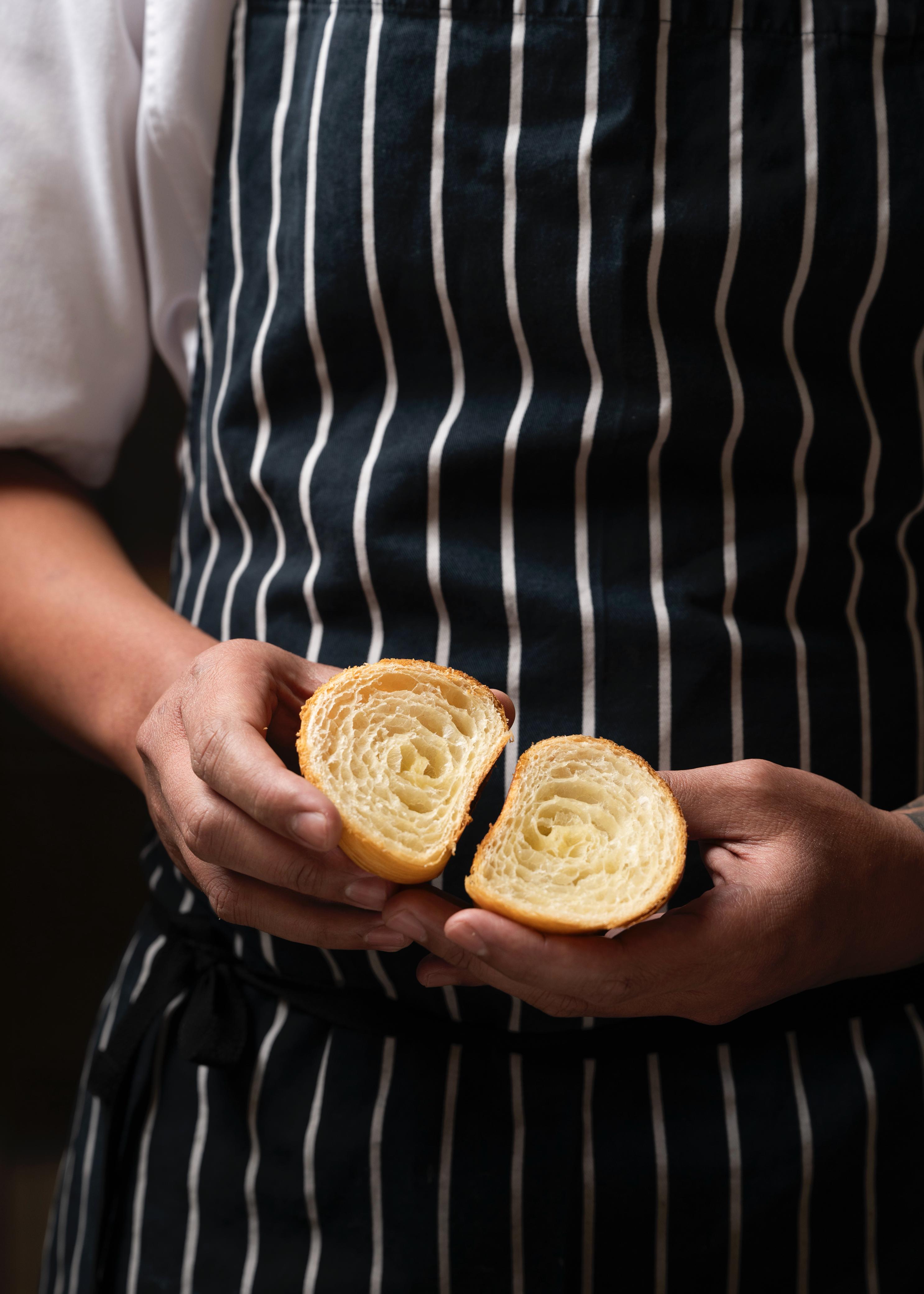 Adi showcasing perfect croissant lamination